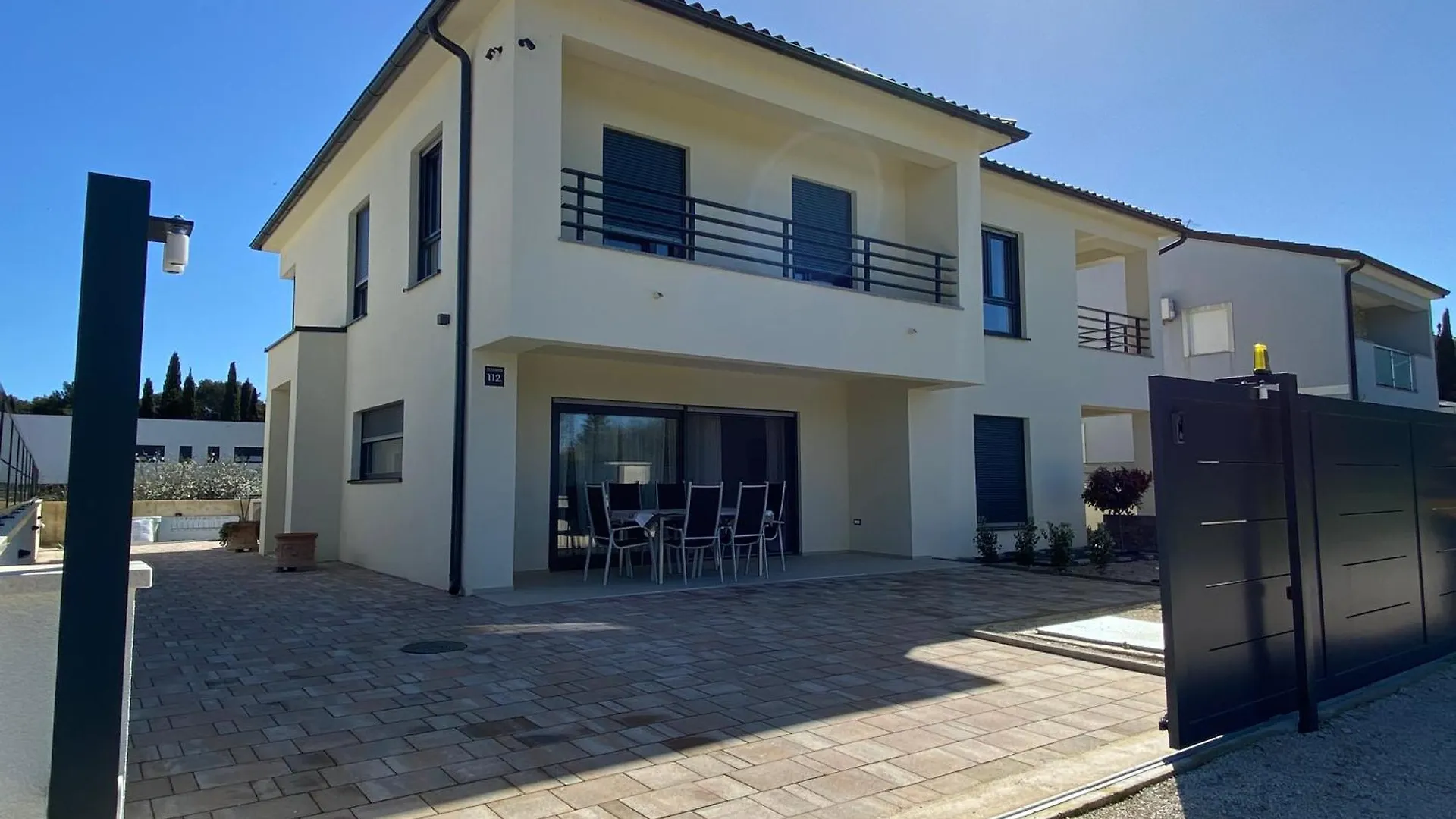 Casa Connie Apartments Valbandon